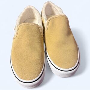 Classic Slip-On Vans – Tan Suede w/ Fuzzy Lining